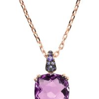 Accessories >  Jewellery >  Necklaces