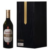 Glenfiddich 33y Archive Collection Single Malt Scotch Whisky 48.2% 0.7L gift pack, 0.7 l