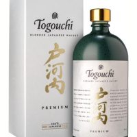 Togouchi Japanese Premium Blended Whisky 40% 0.7L gift pack, 0.7 l