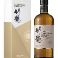 Nikka Taketsuru Japanese Pure Malt Whisky 43% 0.7L gift pack, 0.7 l